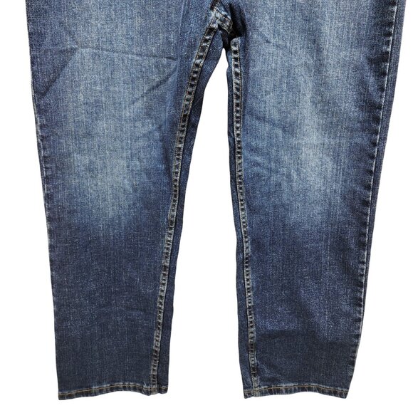 Wrangler Mens Relaxed Fit Denim Jeans Size 42x30 Blue Mid Wash - Picture 5 of 11